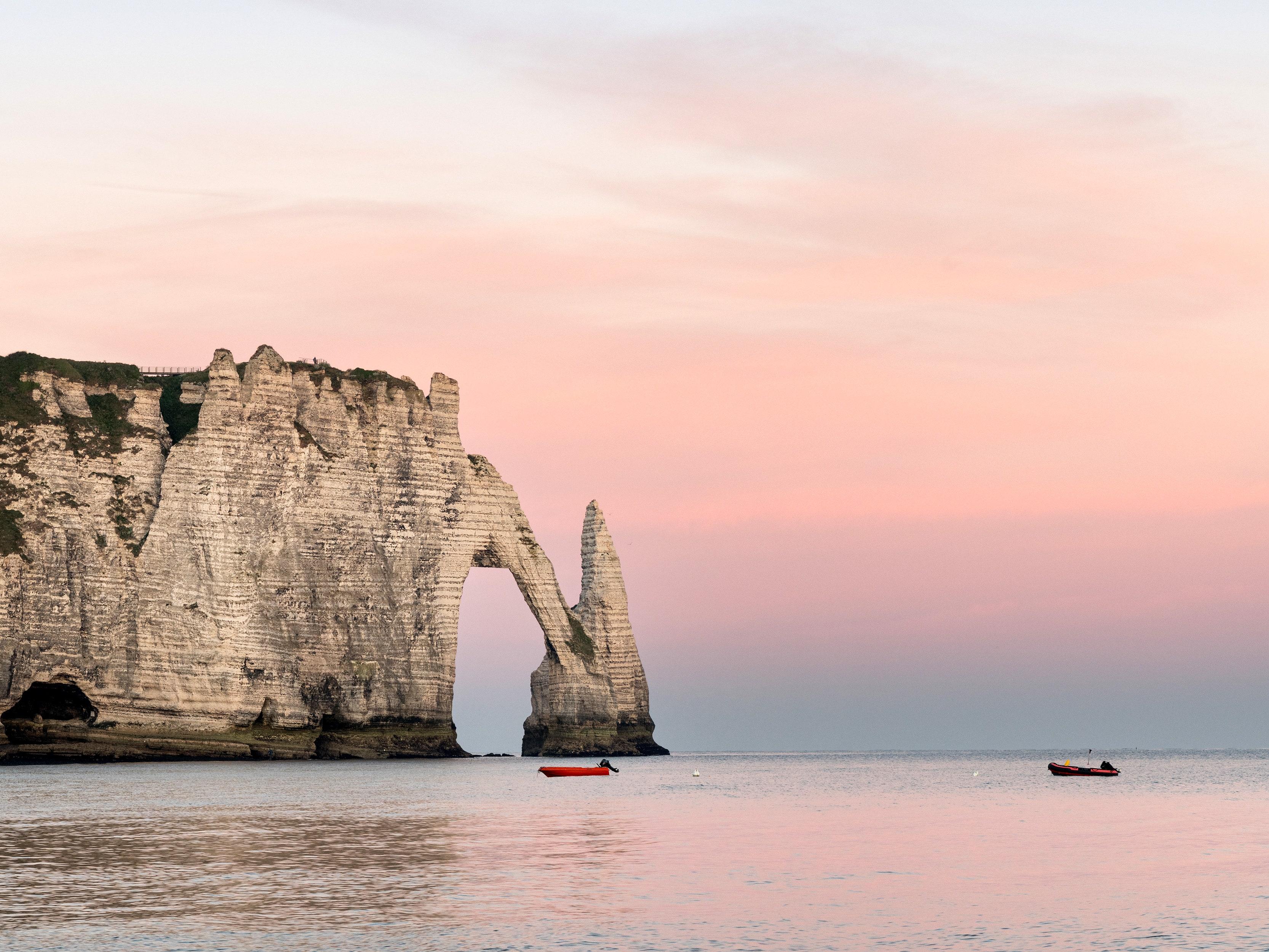 17 Best Beaches in France For Surfing, Sailing, or Sunbathing ...
