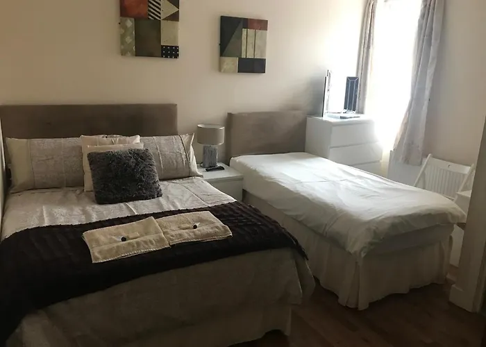 Top Budget-Friendly Hotels in Southampton's Heart